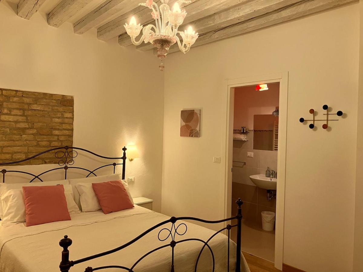 B&B Residenza Corte Antica Velence Kültér fotó